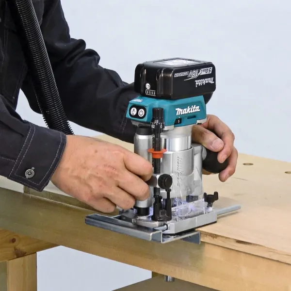 Акумулаторна челна фреза Makita DRT50ZX3/ 18 V