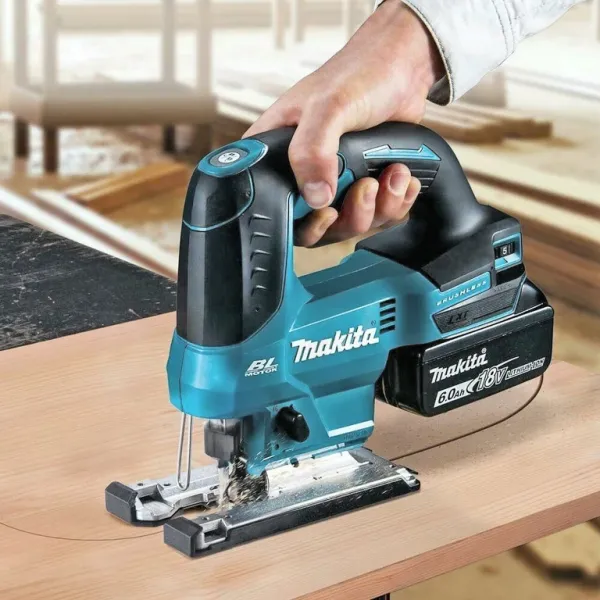 Акумулаторен прободен трион Makita DJV184Z/ 18V