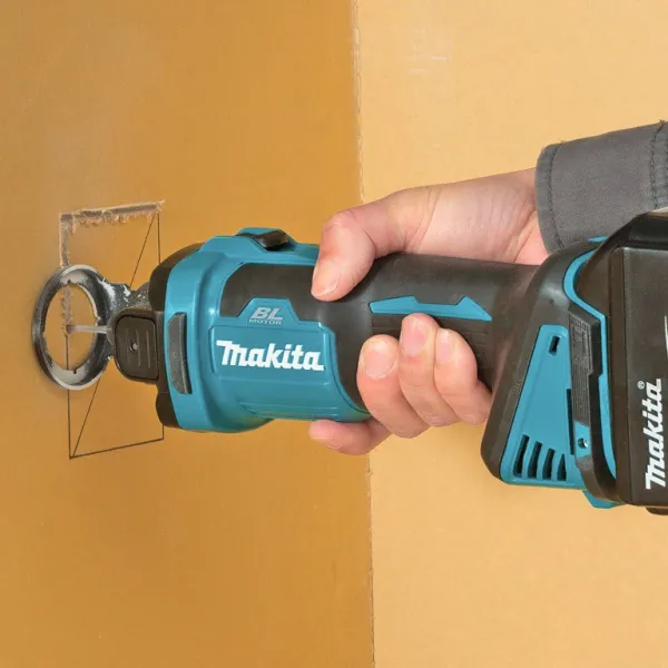 Акумулаторна фреза за гипсокартон Makita DCO181Z/ 18V