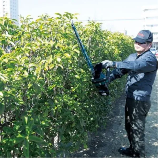 Акумулаторен храсторез Makita DUH602SF/ 18V/ 3Ah