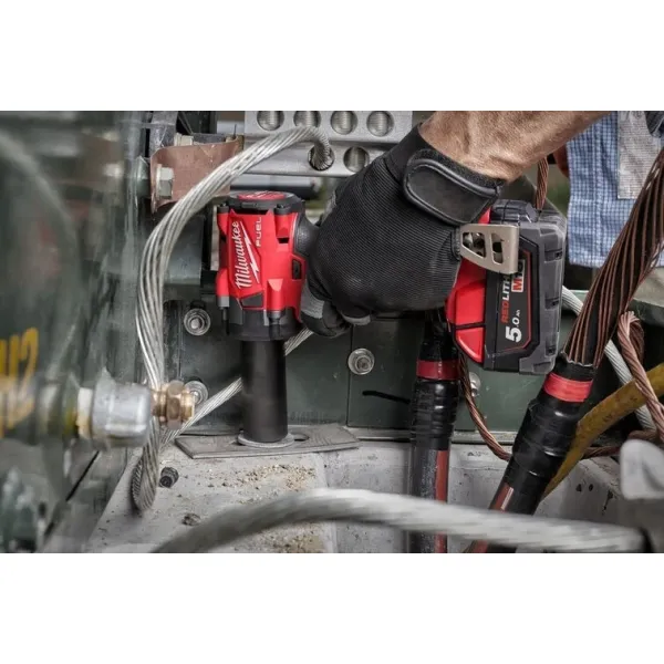 Акумулаторен гайковерт MIlwaukee M18FIW2F12-0X/ 18V