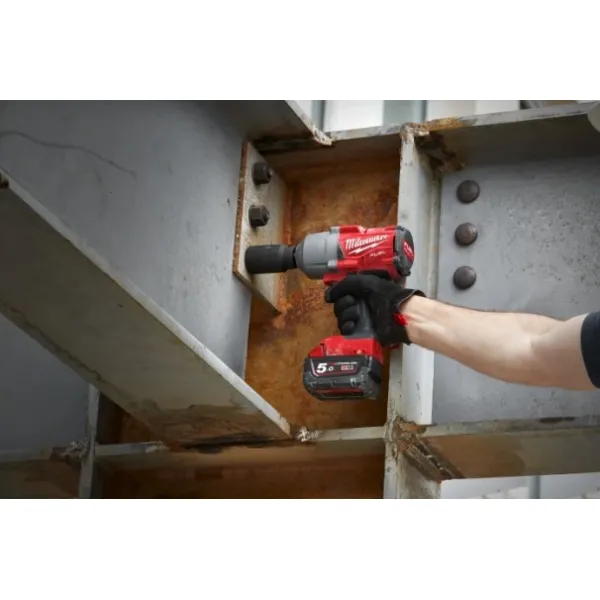 Акумулаторен ударен гайковерт Milwaukee M18FHIWP12-0X/ 18V