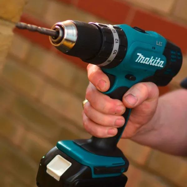 Акумулаторен комплект тример и ударен винтоверт Makita DLX2114X1/ 18V/ 2x3Ah