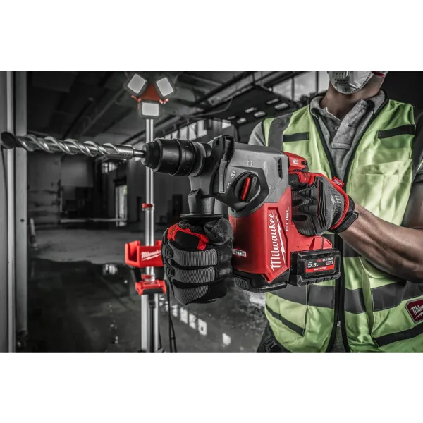 Акумулаторен перфоратор MIlwaukee M18 FHX-552X/ 18V/ 2x5.5Ah