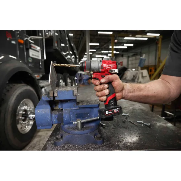 Акумулаторна ударна бормашина Milwaukee M12 FPD2-602X/ 12V/ 2x6Ah