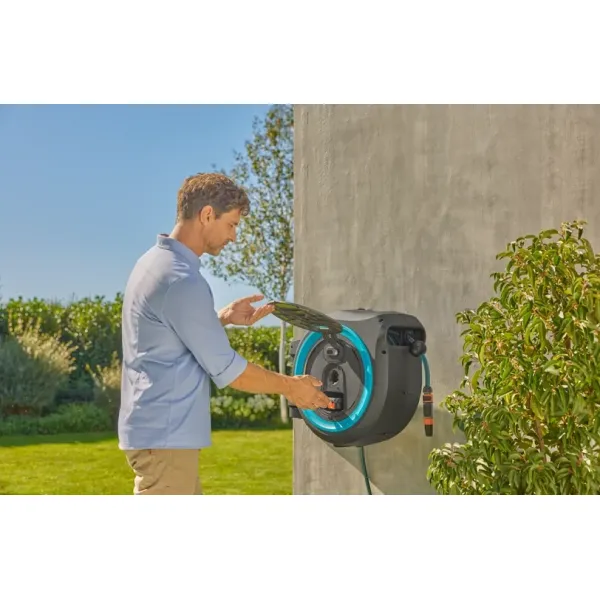 Акумулаторна стенна макара с маркуч Gardena Hose Box PowerRoll XXL solo/ 40 м