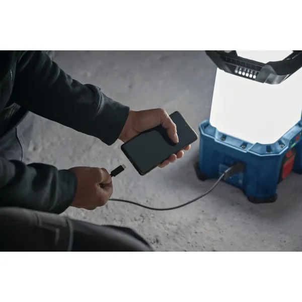Акумулаторна лампа Bosch GLA 18VH-7500/ 18V