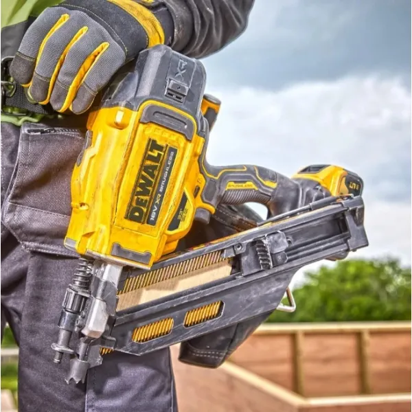Акумулаторен такер Dewalt DCN930N/ 18V