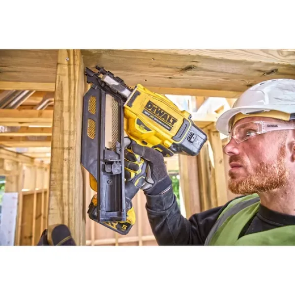 Акумулаторен такер Dewalt DCN930N/ 18V