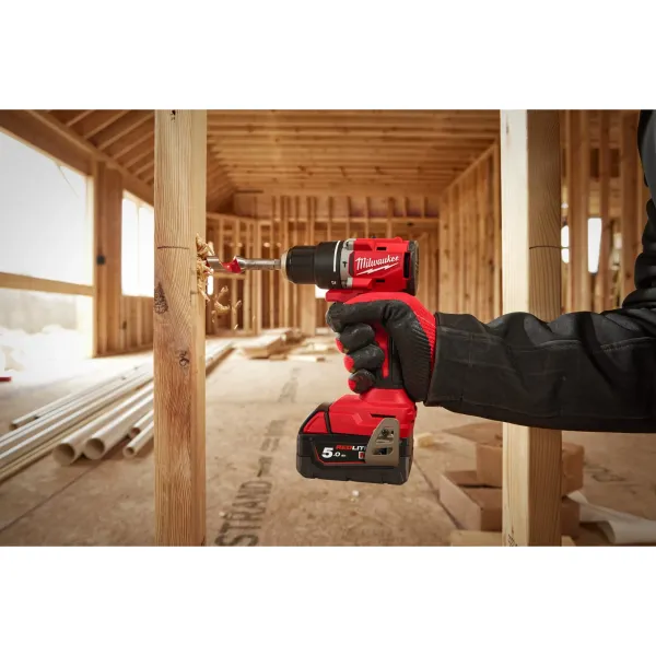 Акумулаторен ударен винтоверт Milwaukee M18BLPDRC-202C/ 18V/ 2x2Ah