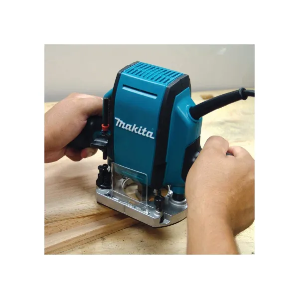 Оберфреза Makita RP0900 0.90kW