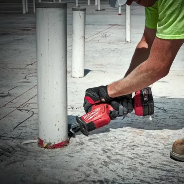 Акумулаторен саблен трион Milwaukee M18 FHZ-502X/ 18 V/ 5 Ah