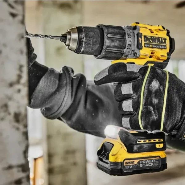 Акумулаторна бормашина DeWALT DCD805E2T/ 18 V/ 2x1.7Ah