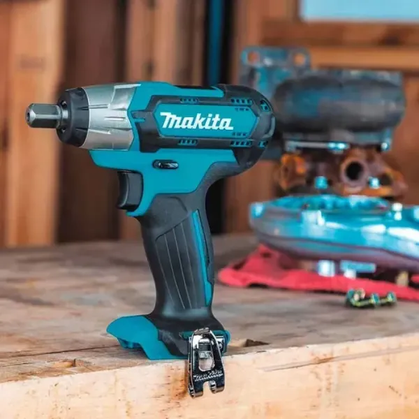 Акумулаторен ударен гайковерт Makita TW141DZ/ 12V